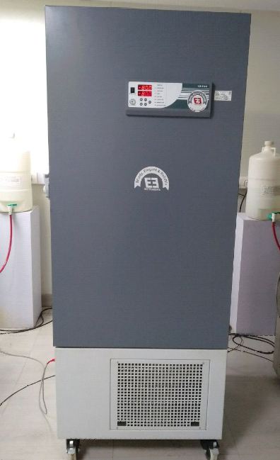DEEP FREEZER - VERTICAL - (-40°C) - 110 H X 60 W X 60 D CM  - 396 LITERS